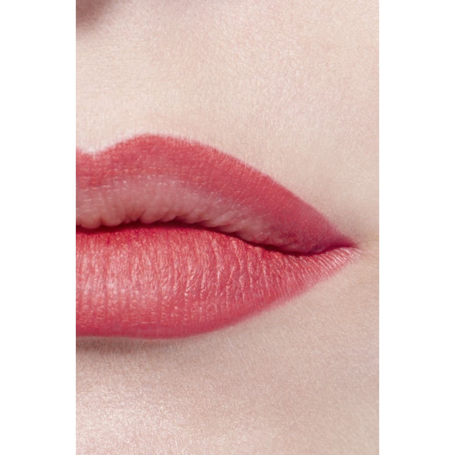 LÁPIZ CONTORNO DE LABIOS DE LARGA DURACIÓN
